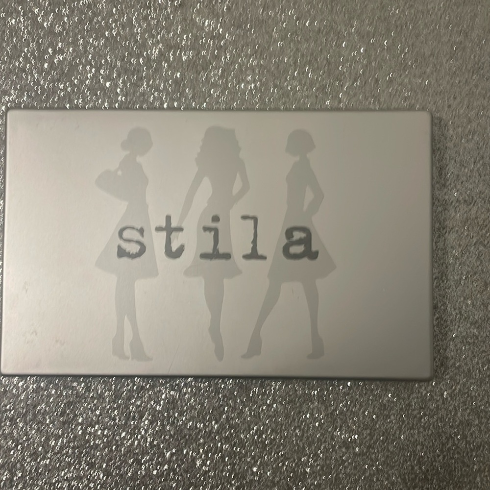 STILA 8 PAN eyeshadow COMPACT